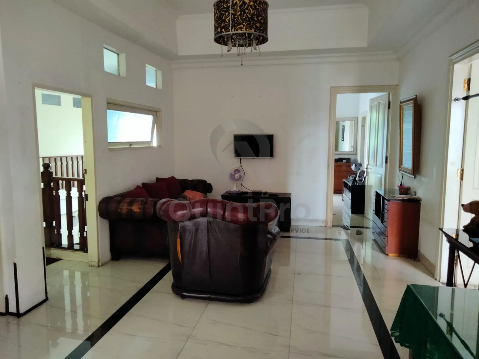 Rumah Hook 5+2KT 600m² Tebet Barat, SHM 2 Lantai Marmer Granite — foto 4