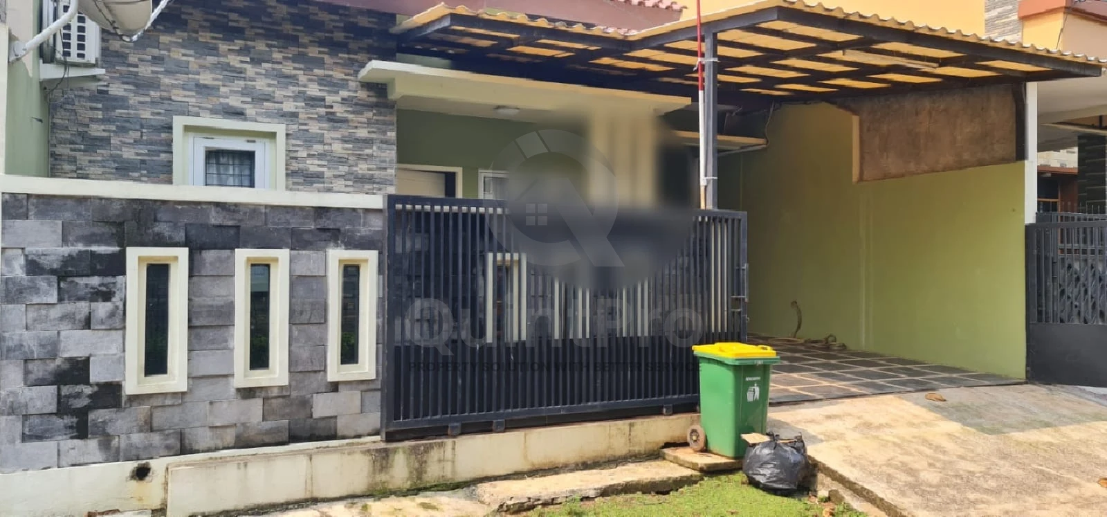 Rumah 3+2KT 2 Lantai Islamic Village Karawaci, Modern Minimalis SHM