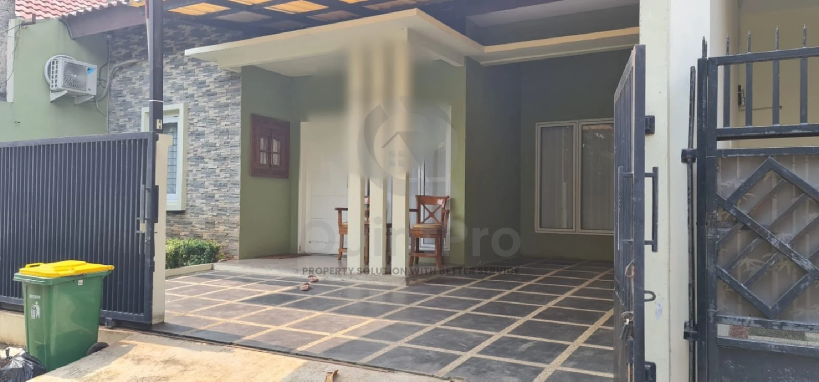 Rumah 3+2KT 2 Lantai Islamic Village Karawaci, Modern Minimalis SHM — foto 2