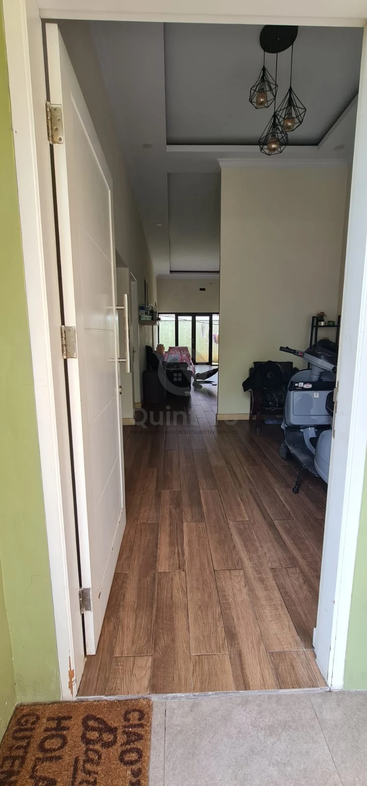 Rumah 3+2KT 2 Lantai Islamic Village Karawaci, Modern Minimalis SHM — foto 3