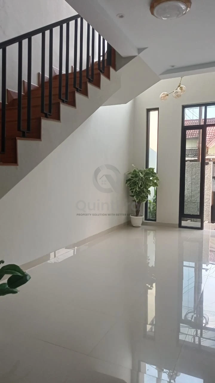 Rumah Modern 3KT 2 Lantai di Nusa Loka BSD, SHM 72m² Siap Huni — foto 5