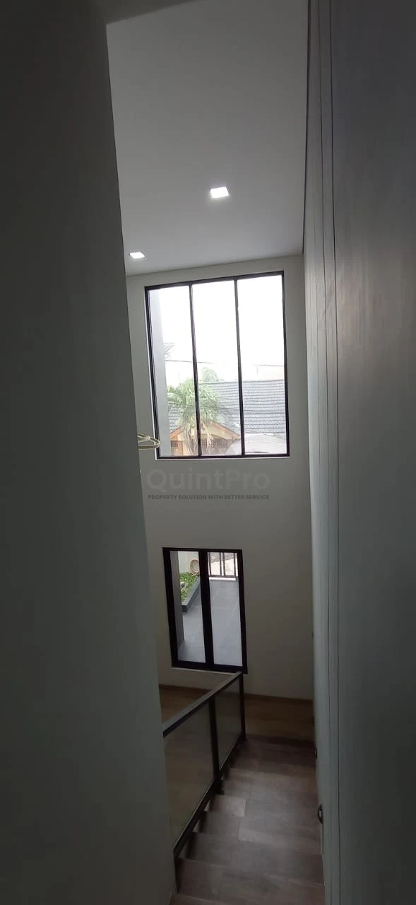 Rumah Dijual di Sektor 1.4, BSD, 3KT — foto 13