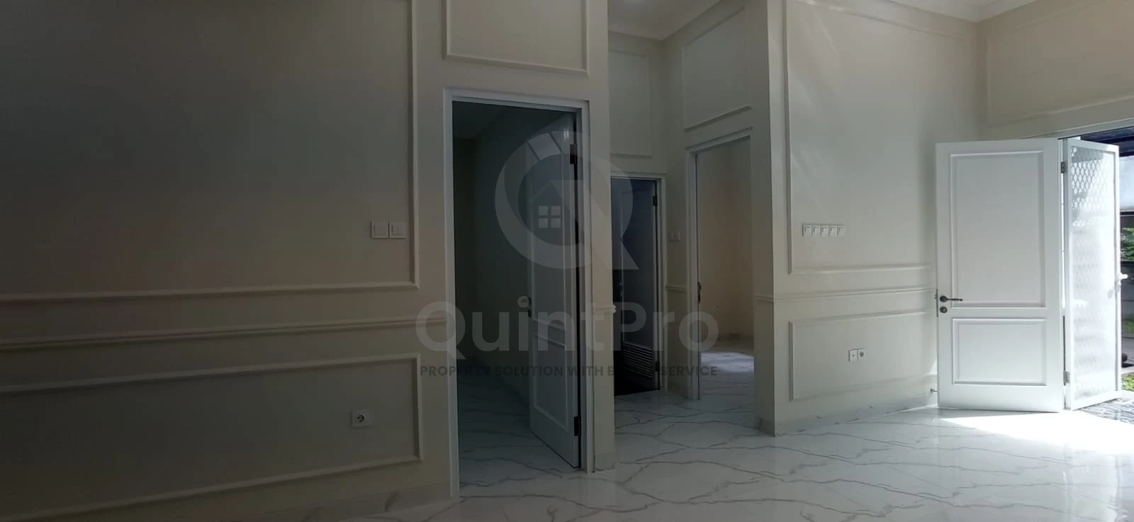 Rumah Dijual di Sektor 1.4, BSD, 2KT — foto 2