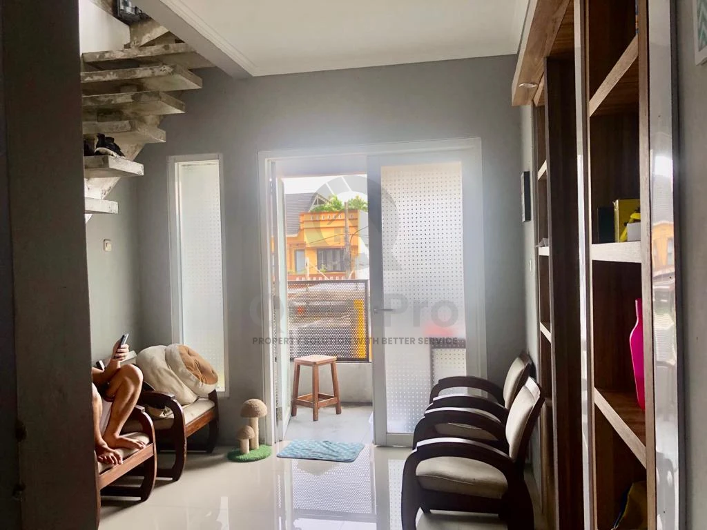 Rumah 3KT 144m² di Serpong Estate Tangsel, 3 Lantai SHM Dekat Tol BSD — foto 4