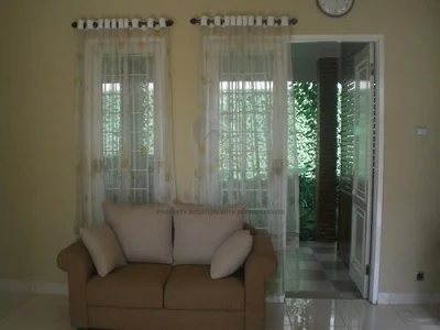 Rumah 3+1KT 162m² di Serpong Park BSD, 2 Lantai Taman Asri SHM — foto 5