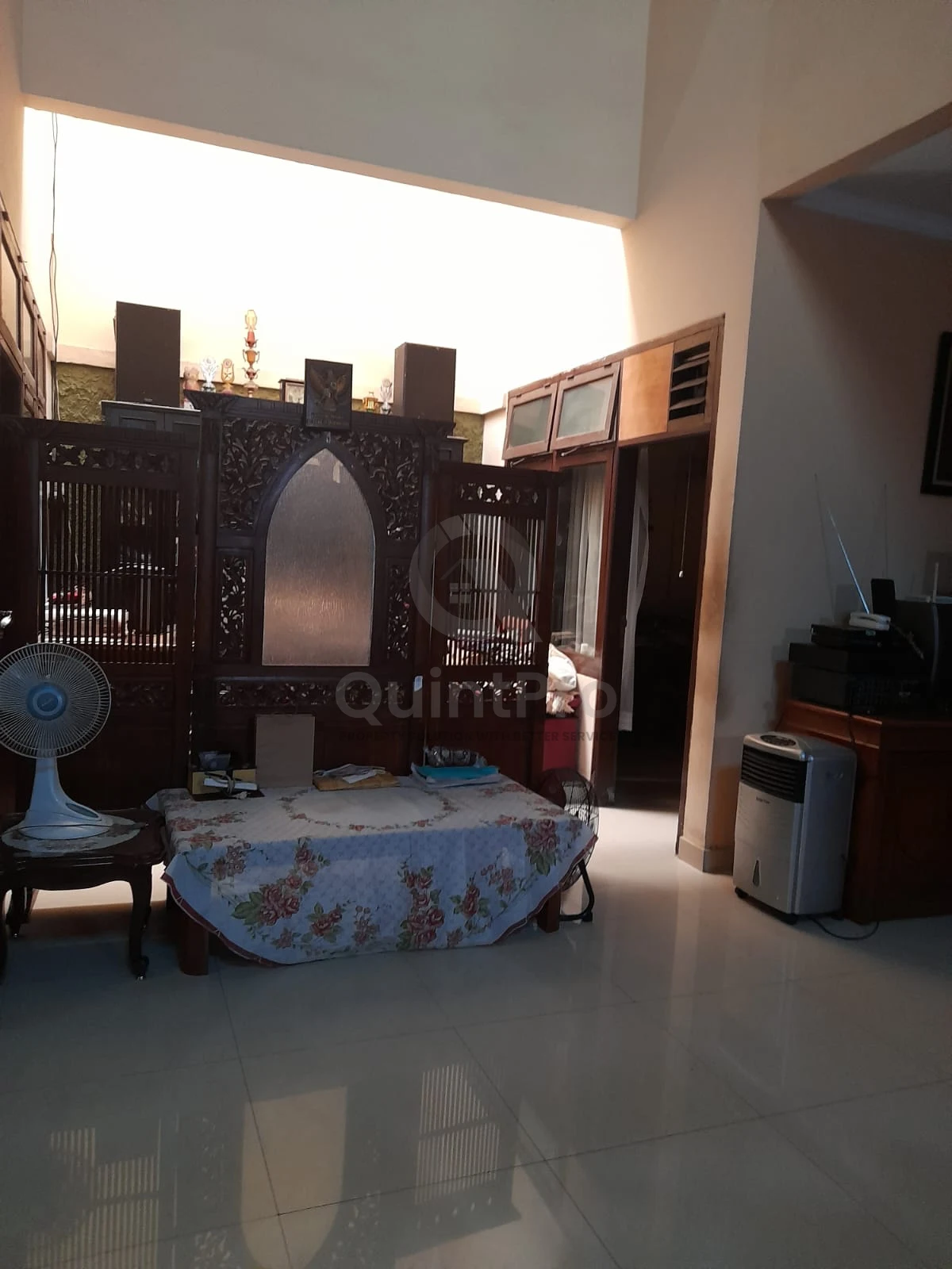 Rumah 4+1KT Hook Position di Griya Loka BSD, Depan Taman SHM — foto 3