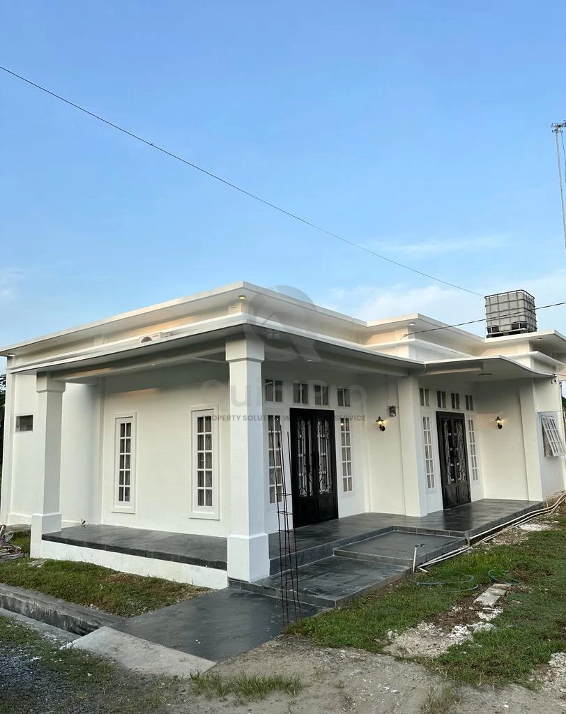 Rumah Modern 1KT 392m² di Rangkas Bitung, SHM Semi-Furnished Siap Huni