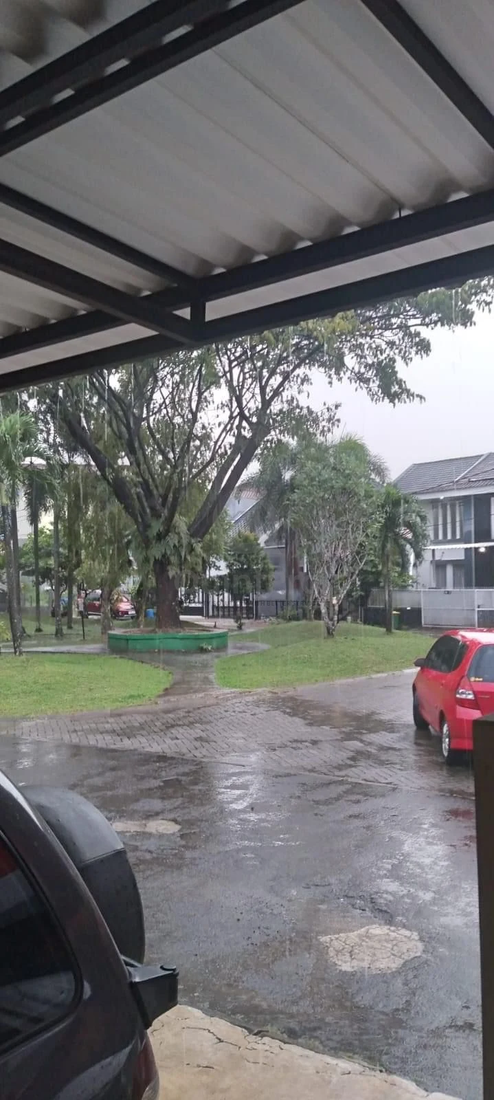 Rumah 2KT 98m² di Kencana Loka BSD, Dekat Tol & Stasiun Rawabuntu SHM — foto 3
