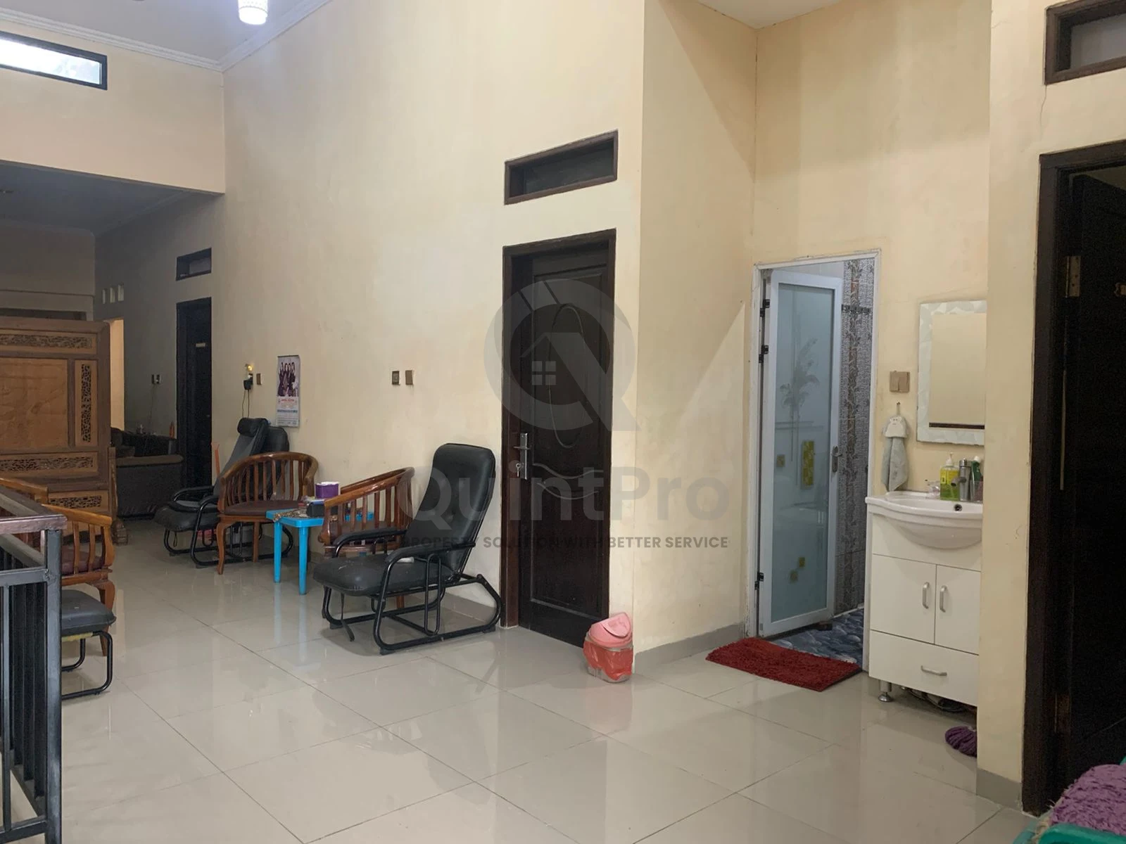 Rumah 4KT 230m² 2 Lantai di Villa Pamulang Tangerang, SHM Siap Huni — foto 3