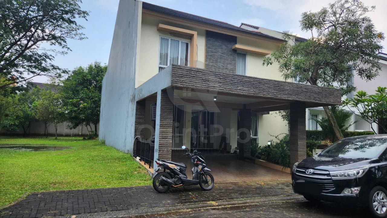 Rumah 4+1KT 2 Lantai di Foresta BSD, Modern Furnished Halaman Luas SHM