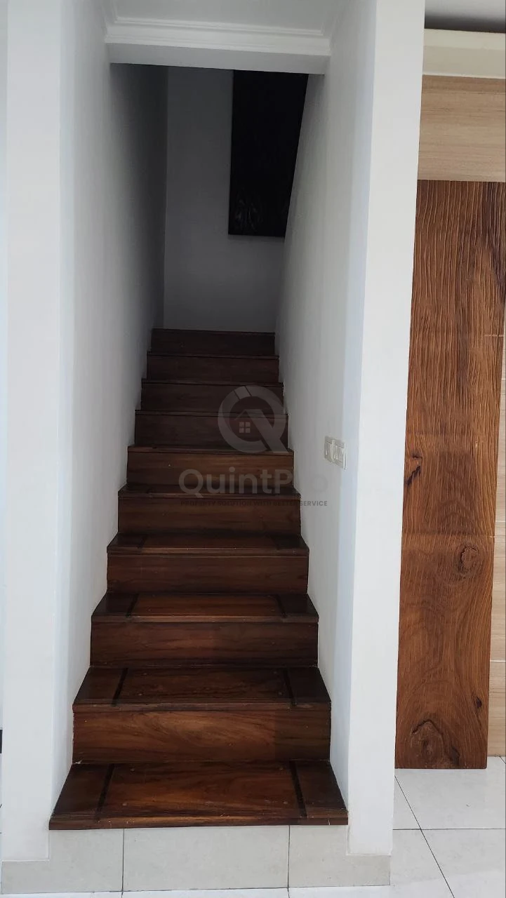 Rumah 4+1KT 2 Lantai di Foresta BSD, Modern Furnished Halaman Luas SHM — foto 3