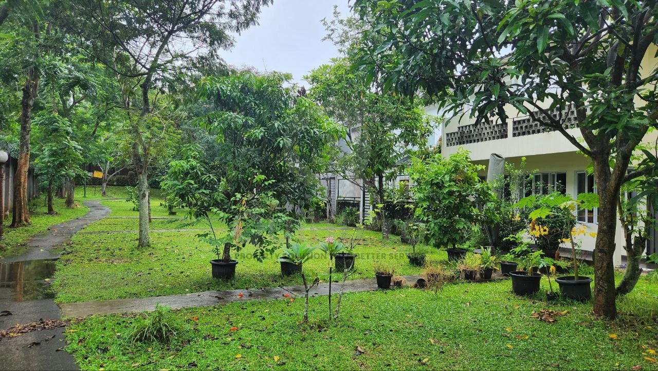 Rumah 4+1KT 2 Lantai di Foresta BSD, Modern Furnished Halaman Luas SHM — foto 5
