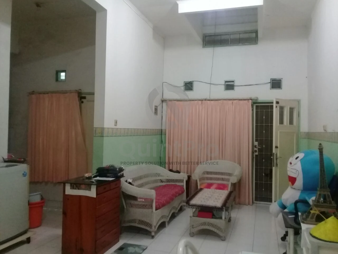 Rumah 4KT 200m² di Kencana Loka BSD, 2 Lantai Hadap Timur SHM — foto 2
