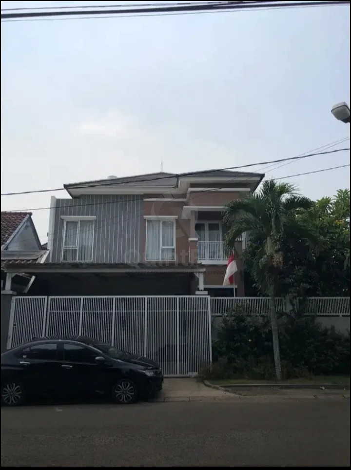 Rumah Modern 4+1KT di Anggrek Loka BSD, Hook Position SHM 2 Lantai