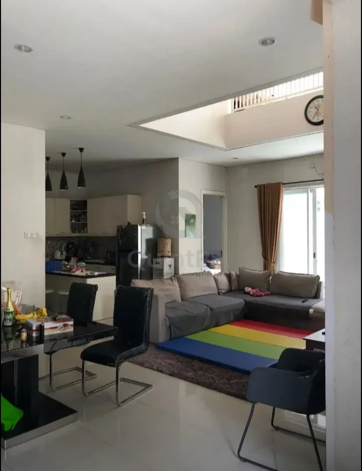 Rumah Modern 4+1KT di Anggrek Loka BSD, Hook Position SHM 2 Lantai — foto 2