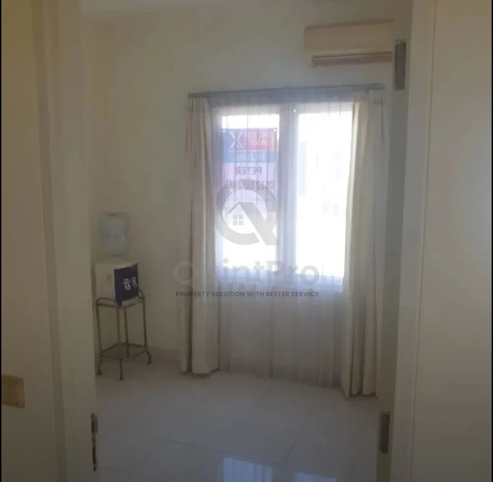 Rumah 2+1KT Modern di Flourite Timur Gading Serpong, 2 Lantai SHM — foto 5