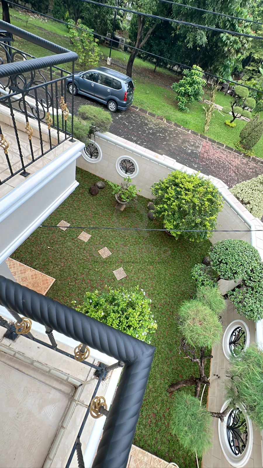 Rumah Klasik 5KT di Citra Garden 3 Cikupa, 2 Lantai Halaman Luas SHM — foto 3