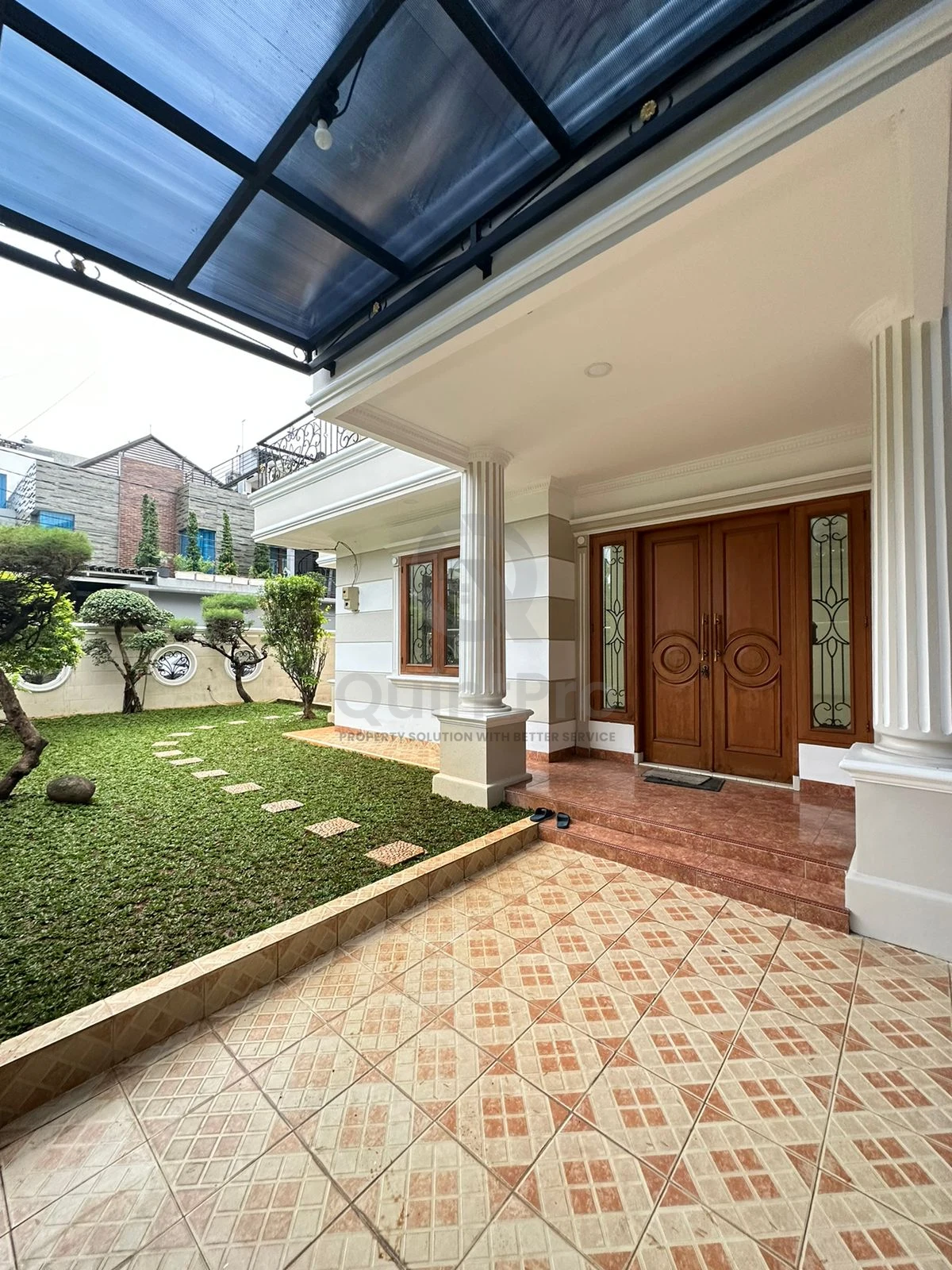 Rumah Klasik 5KT di Citra Garden 3 Cikupa, 2 Lantai Halaman Luas SHM — foto 5