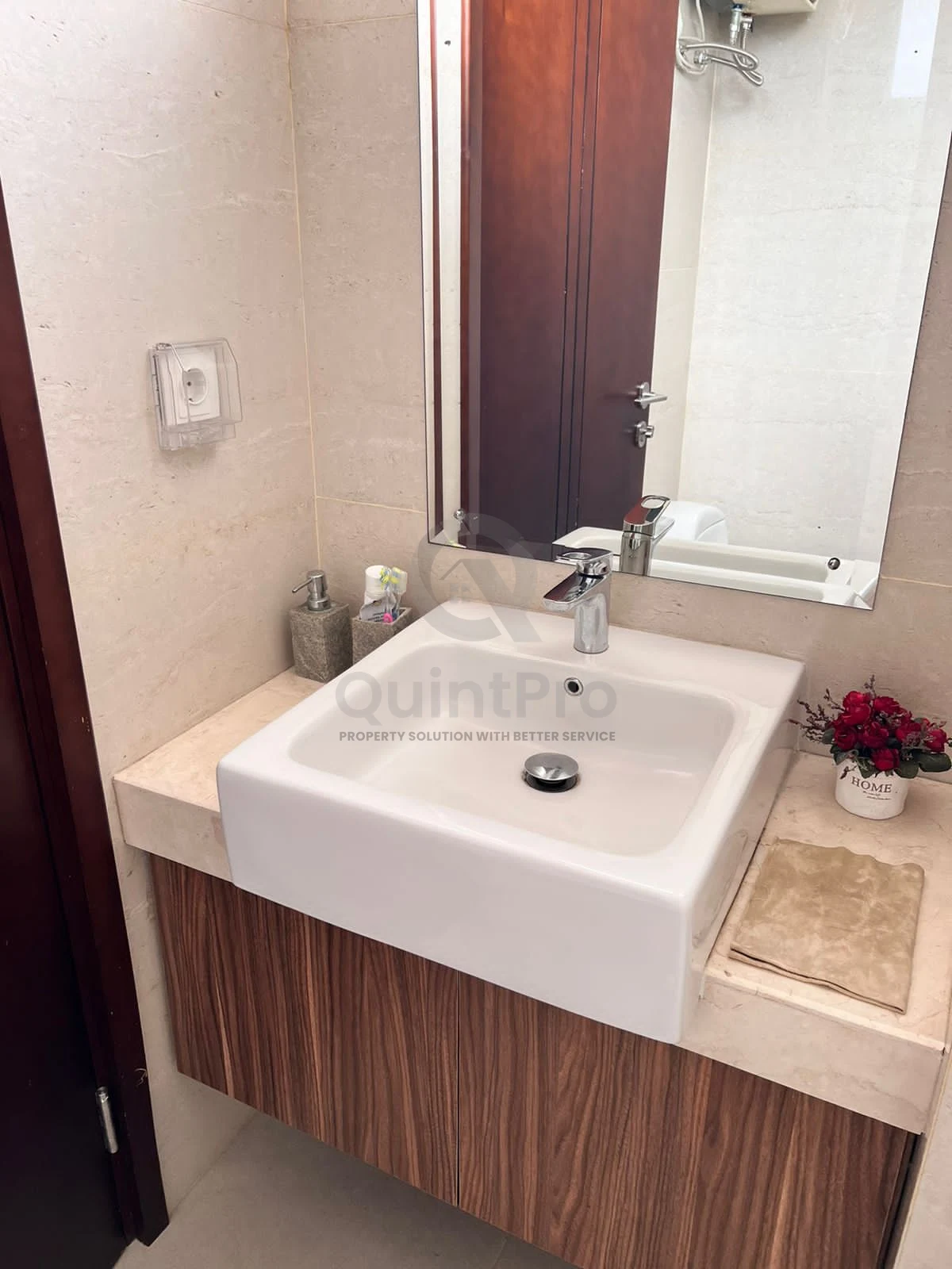 Rumah 3+1KT 2 Lantai di The Eminent BSD, Furnished Siap Huni HGB — foto 2