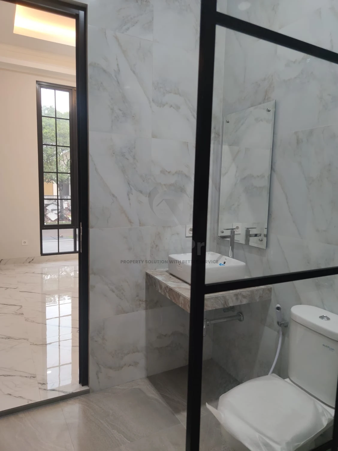 Rumah Dijual di Kencana Loka, BSD, 4KT — foto 8