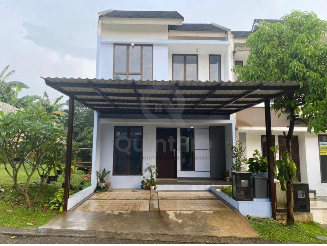 Rumah 3+1KT Disewa di The Spring Serpong Jaya BSD, 2 Lantai Carport 2 Mobil