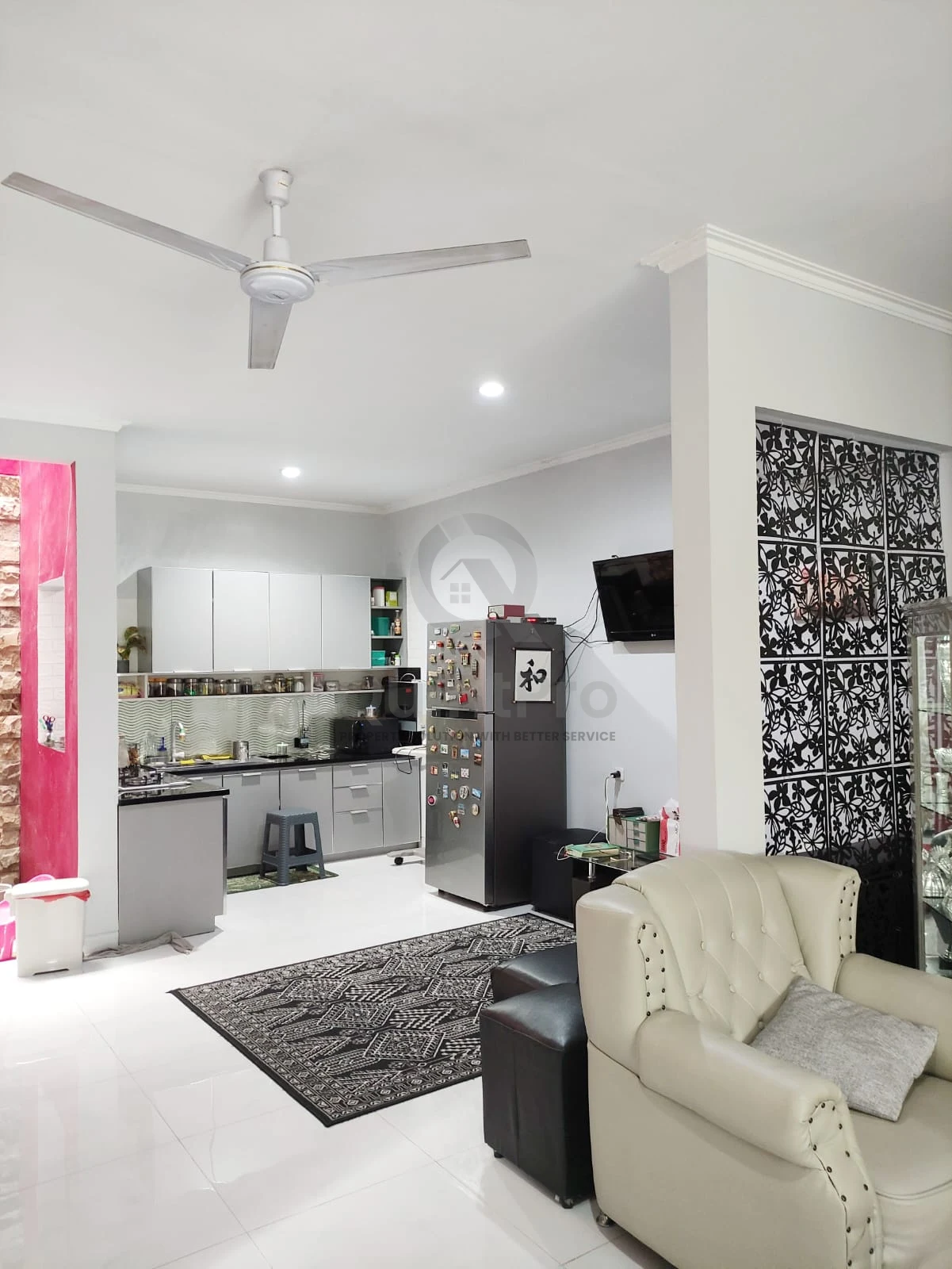 Rumah Modern 3+1KT di Pavillion Residence BSD, 2 Lantai Semi-Furnished SHM — foto 2