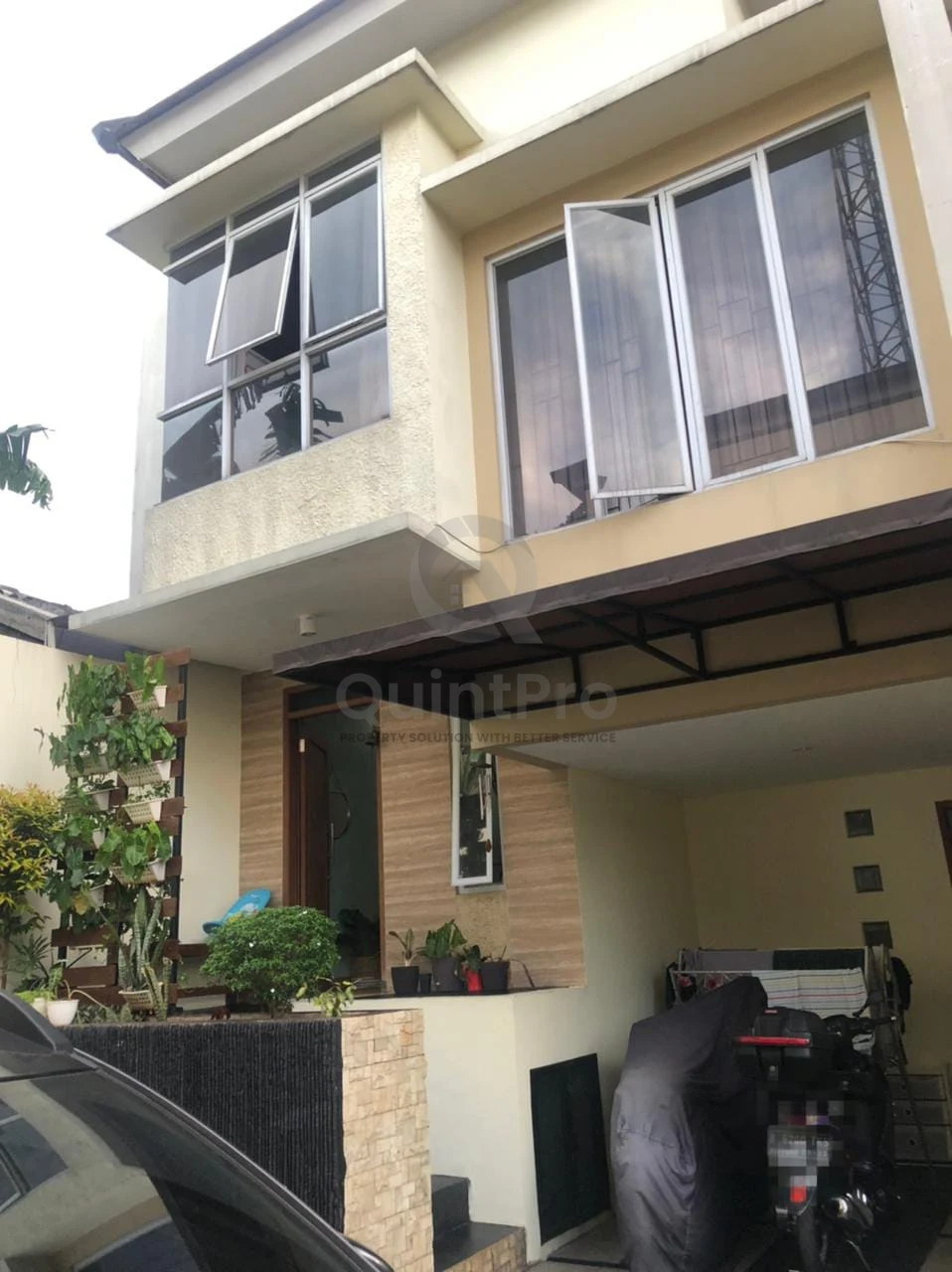 Rumah 3+1KT Villa Lalita Bintaro, 3 Lantai Furnished SHM Dekat Stasiun