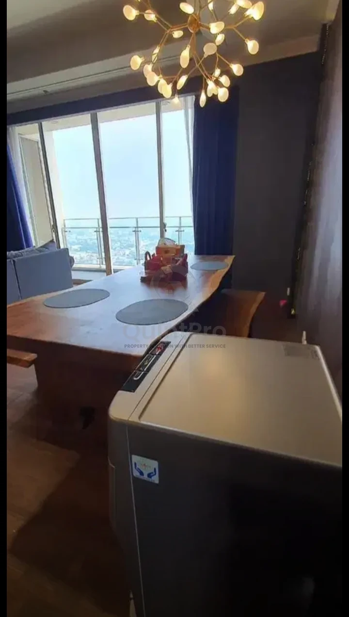 Apartemen Junior Penthouse 2+1BR di Pondok Indah, Marmer Italia Fully Furnished SHM — foto 3