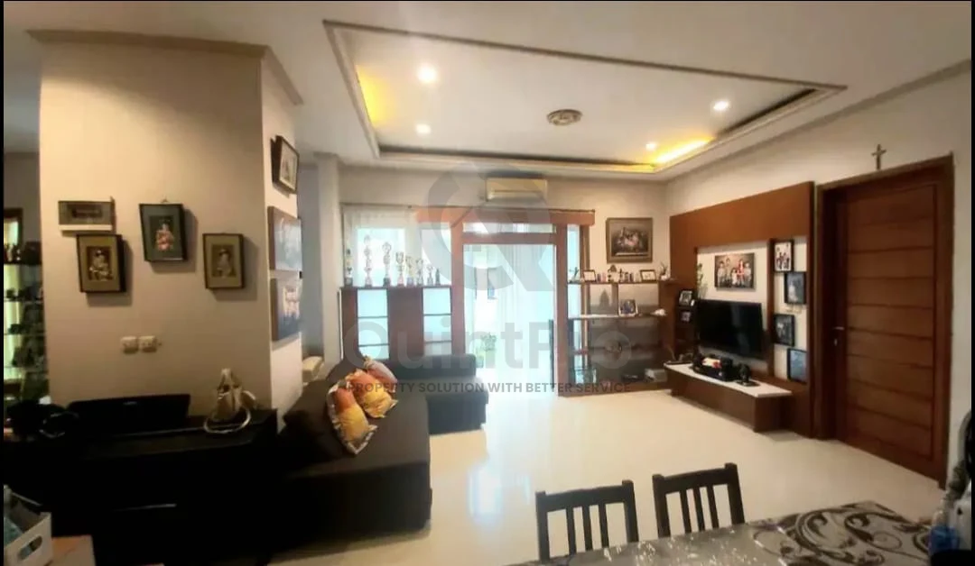 Rumah Modern 3 Lantai 4+1KT di Delatinos BSD Tangerang Selatan SHM — foto 5
