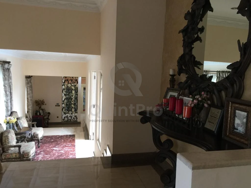 Rumah 5+1KT 625m² di Lippo Village Karawaci, 2 Lantai Kolam Renang SHM — foto 5