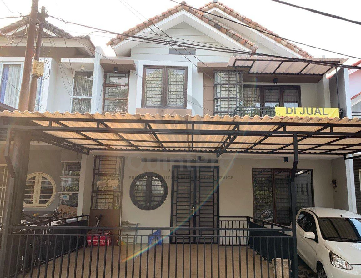 Rumah 2KT 136m² di Taman Kyoto Karawaci, 2 Lantai Renovasi SHM
