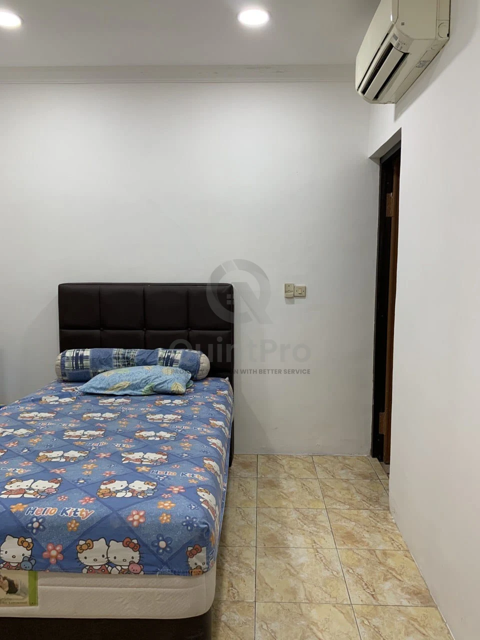 Rumah 2KT 136m² di Taman Kyoto Karawaci, 2 Lantai Renovasi SHM — foto 3