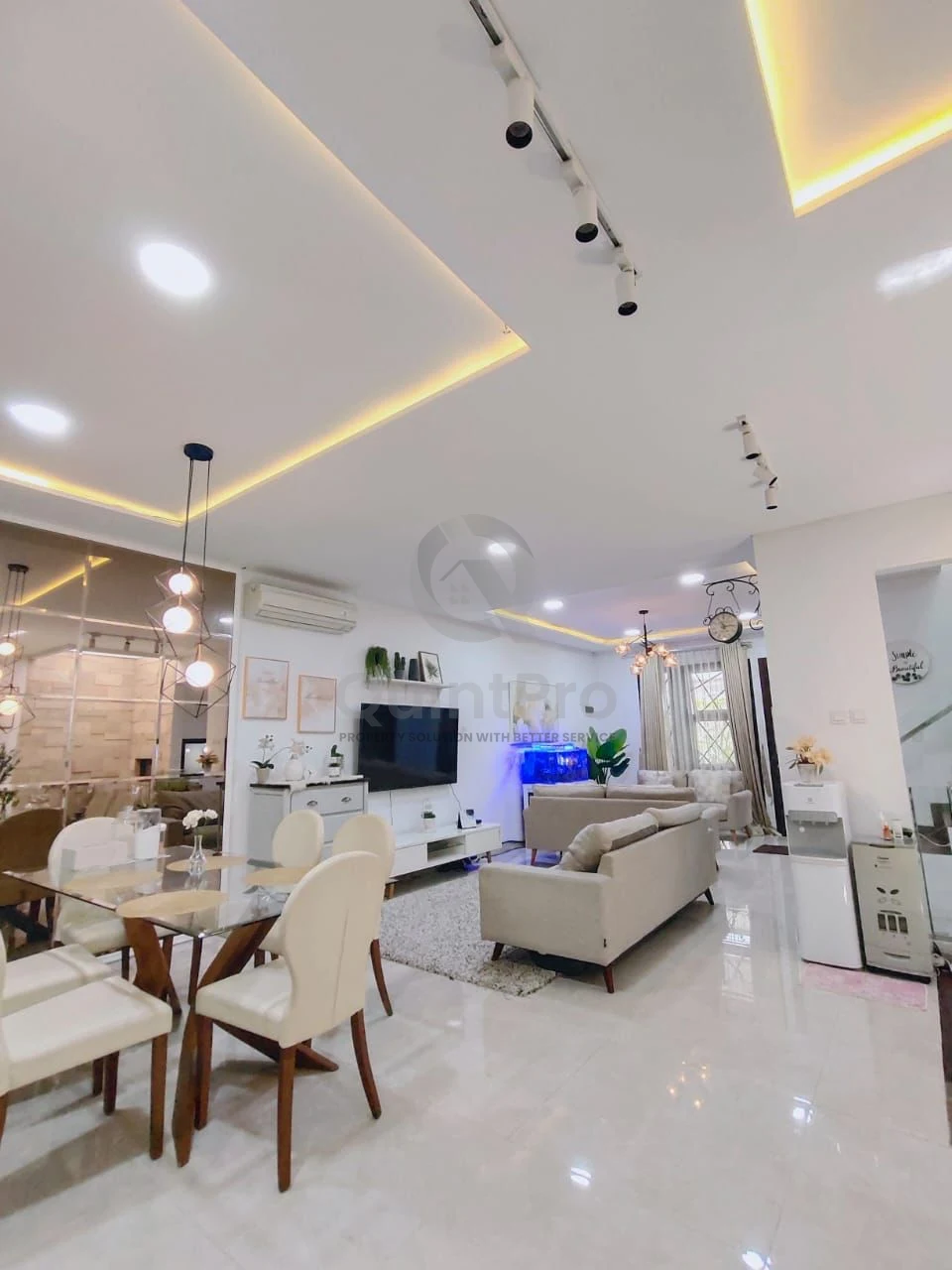 Rumah 4+1KT 220m² Buenos Park Delatinos BSD, Renovasi 2024 Furnished PPJB — foto 3