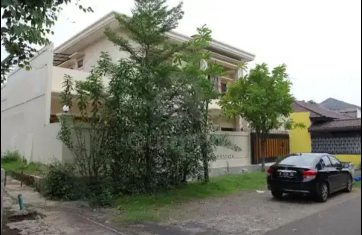 Rumah 6+2KT 400m² Renovasi Baru di Kebayoran Jakarta Selatan, 2 Lantai SHM — foto 2