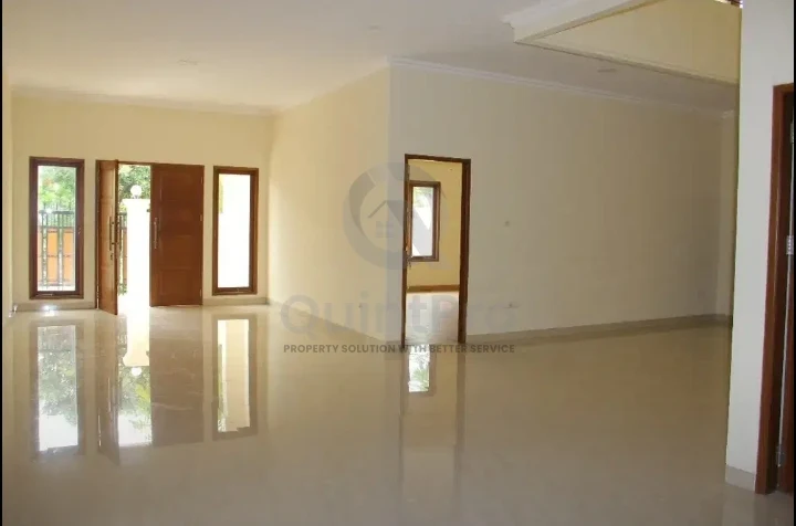 Rumah 6+2KT 400m² Renovasi Baru di Kebayoran Jakarta Selatan, 2 Lantai SHM — foto 4