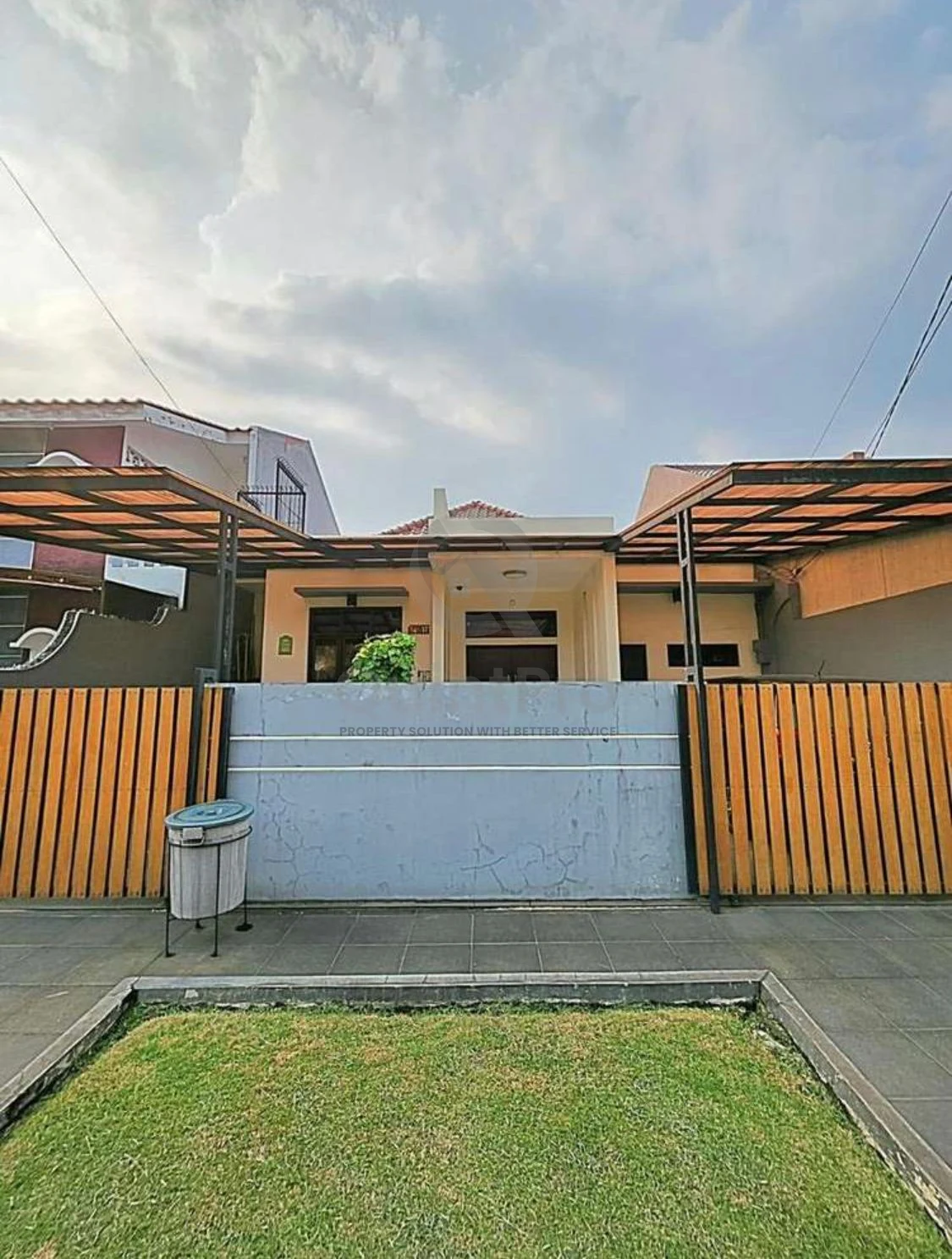 Rumah 3+1KT 250m² Nusa Loka BSD, Halaman Hijau SHM Siap Huni