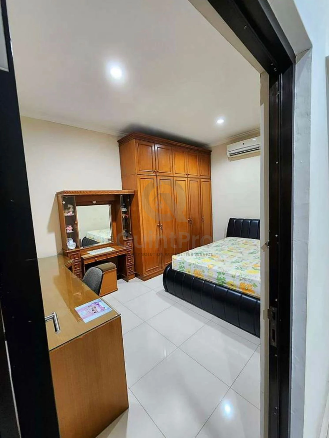 Rumah 3+1KT 250m² Nusa Loka BSD, Halaman Hijau SHM Siap Huni — foto 4