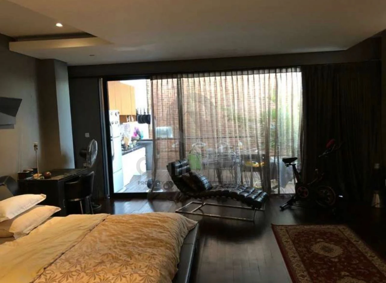 Rumah Modern 3KT 540m² di Taman Bukit Kemang, 2 Lantai Rooftop City View SHM — foto 5