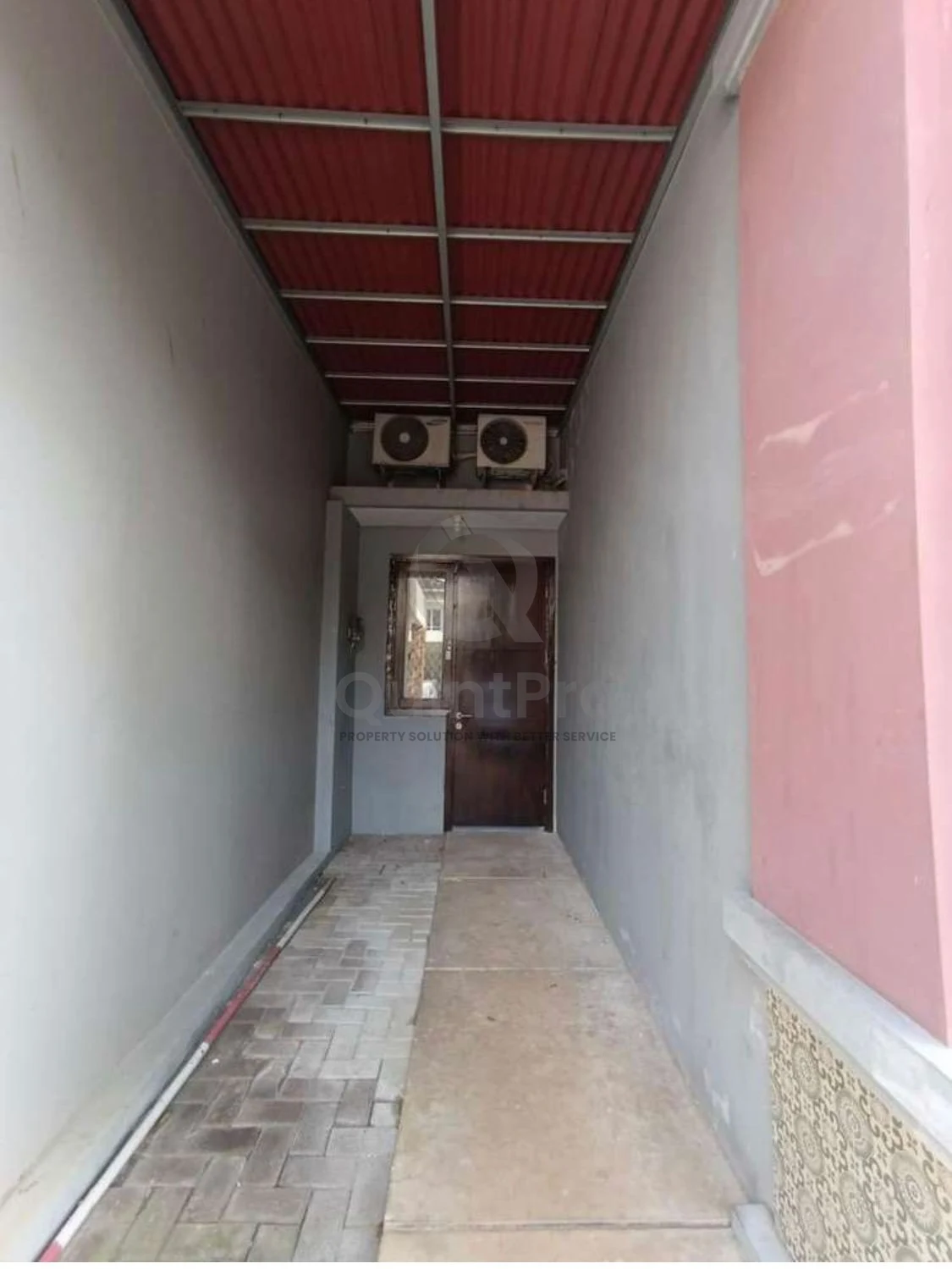 Rumah 4KT 2KM di Anthea BSD, SHM Halaman Asri Strategis — foto 2