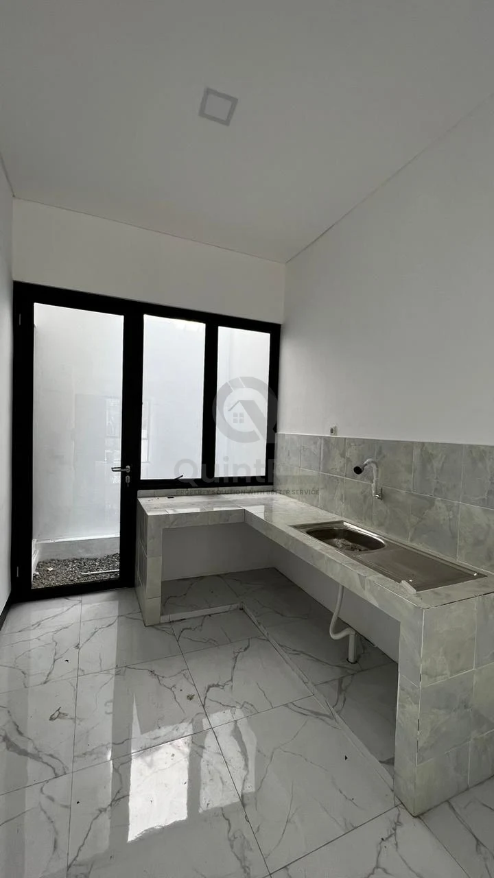 Rumah Modern 4KT Hook 146m² di Griya Loka BSD, 5 Menit Toll Bebas Banjir — foto 2