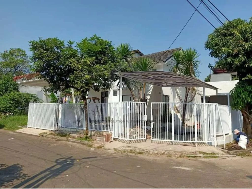 Rumah Hook 4KT di Nusa Loka BSD, 2 Lantai SHM 160m² Hadap Timur