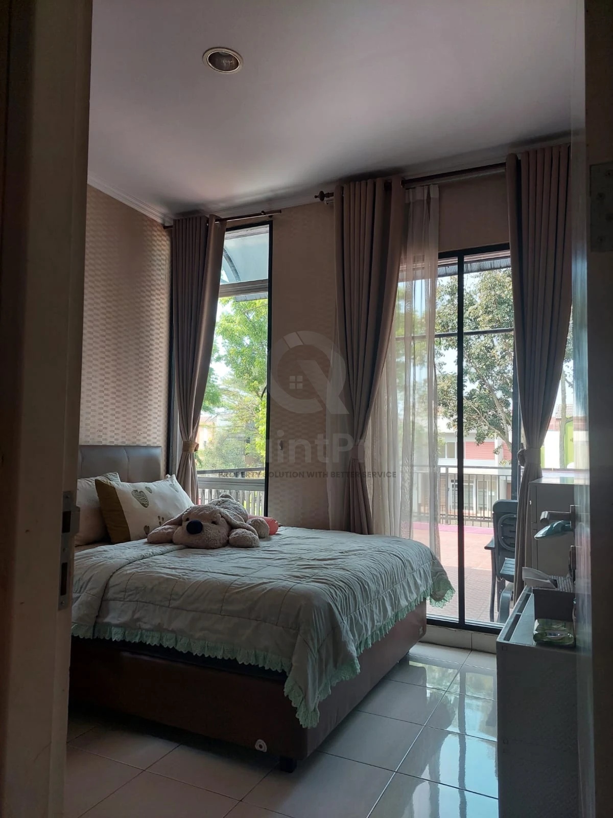 Rumah 3+1KT di Simplicity The Icon BSD Tangerang, 2 Lantai Renovasi SHM