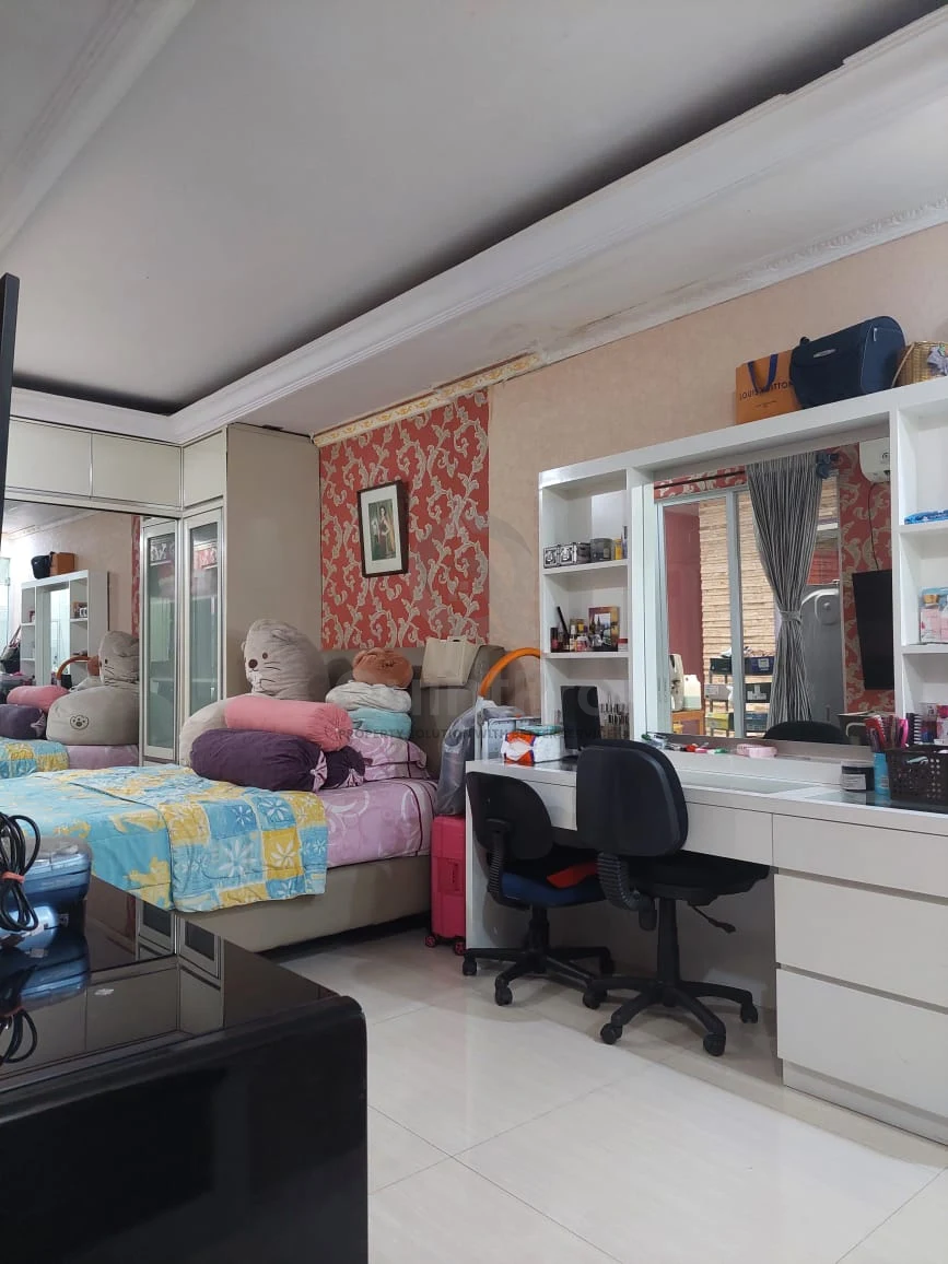 Rumah 3+1KT di Simplicity The Icon BSD Tangerang, 2 Lantai Renovasi SHM — foto 5