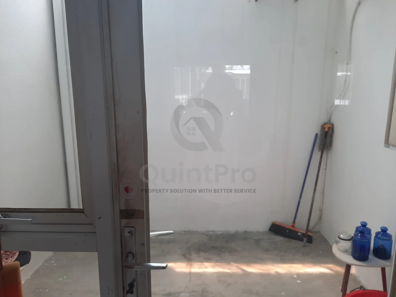 Rumah 2KT 84m² SHM di Kencana Loka BSD, Modern Minimalis Siap Huni — foto 4