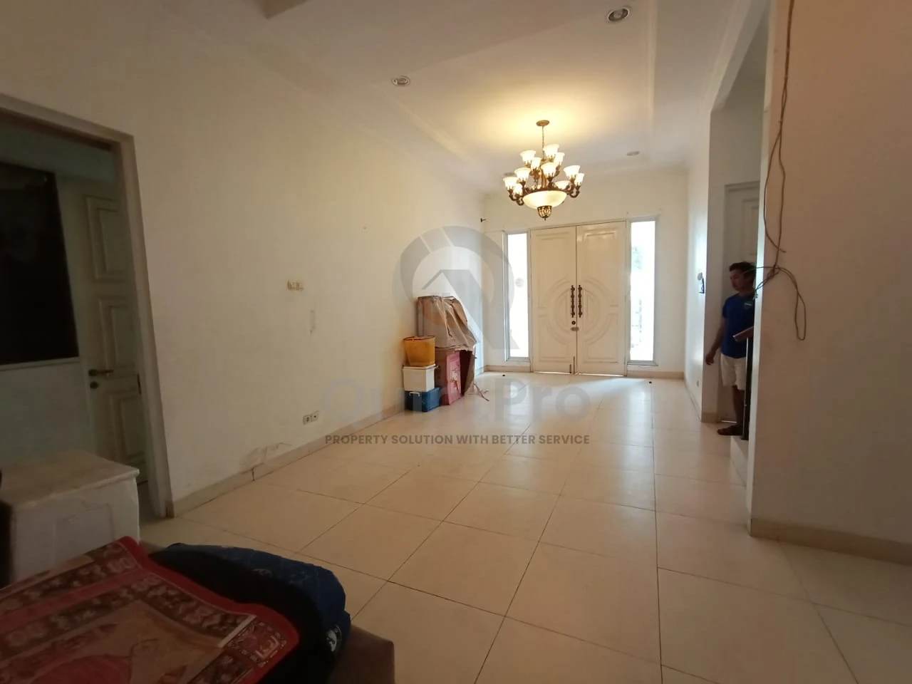 Rumah 5+2KT 300m² di Royal Residence Jakarta Timur, 2 Lantai SHM One Gate System — foto 4