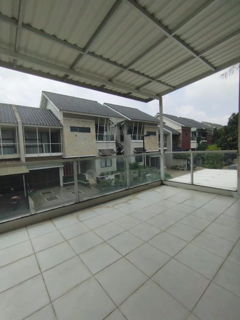 Rumah Hook 5+2KT 450m² di Kebayoran Residence Sektor 7, Renovasi Baru SHM One Gate System — foto 2