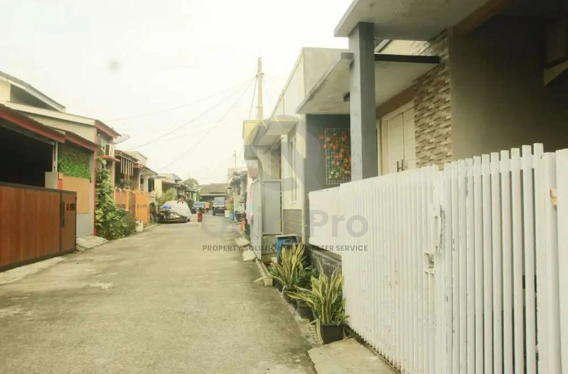 Rumah 2KT di Bukit Dago BSD, One Gate System SHM Carport Pagar — foto 4