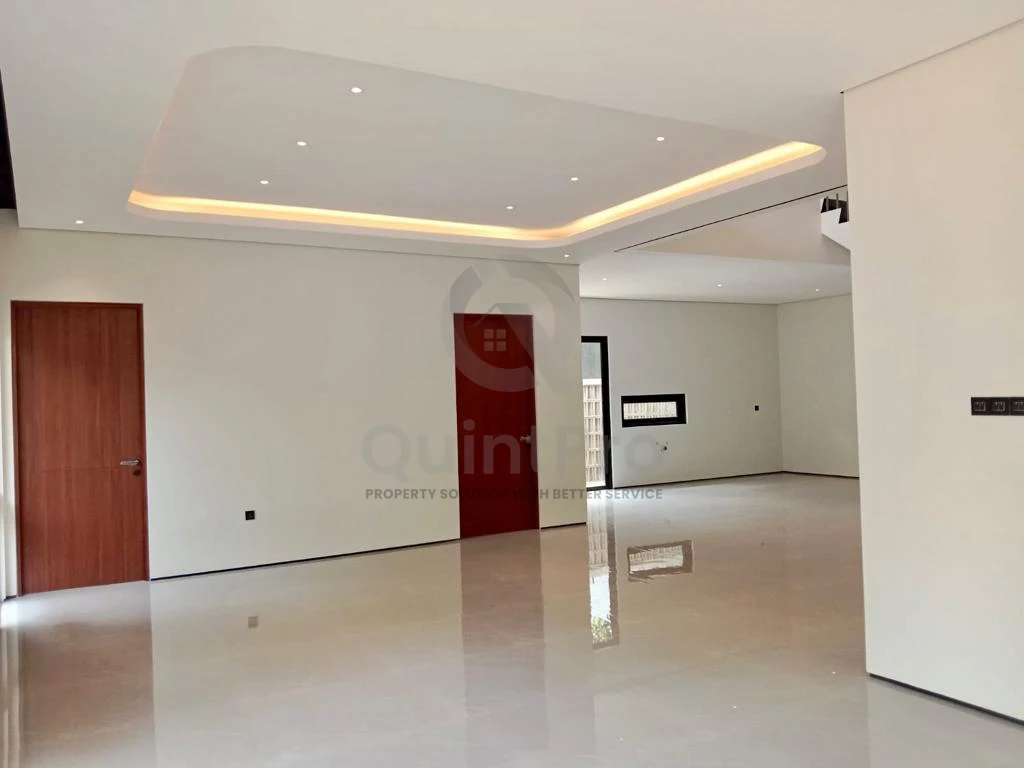 Rumah Modern 4+1KT di Foresta BSD, Tropical Design Halaman Asri PPJB — foto 3