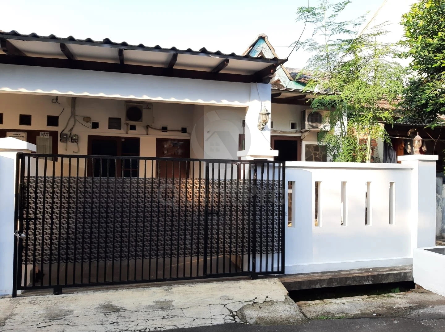 Rumah 2KT 78m² di Pamulang Villa Dago, Renovasi Baru Bebas Banjir SHM