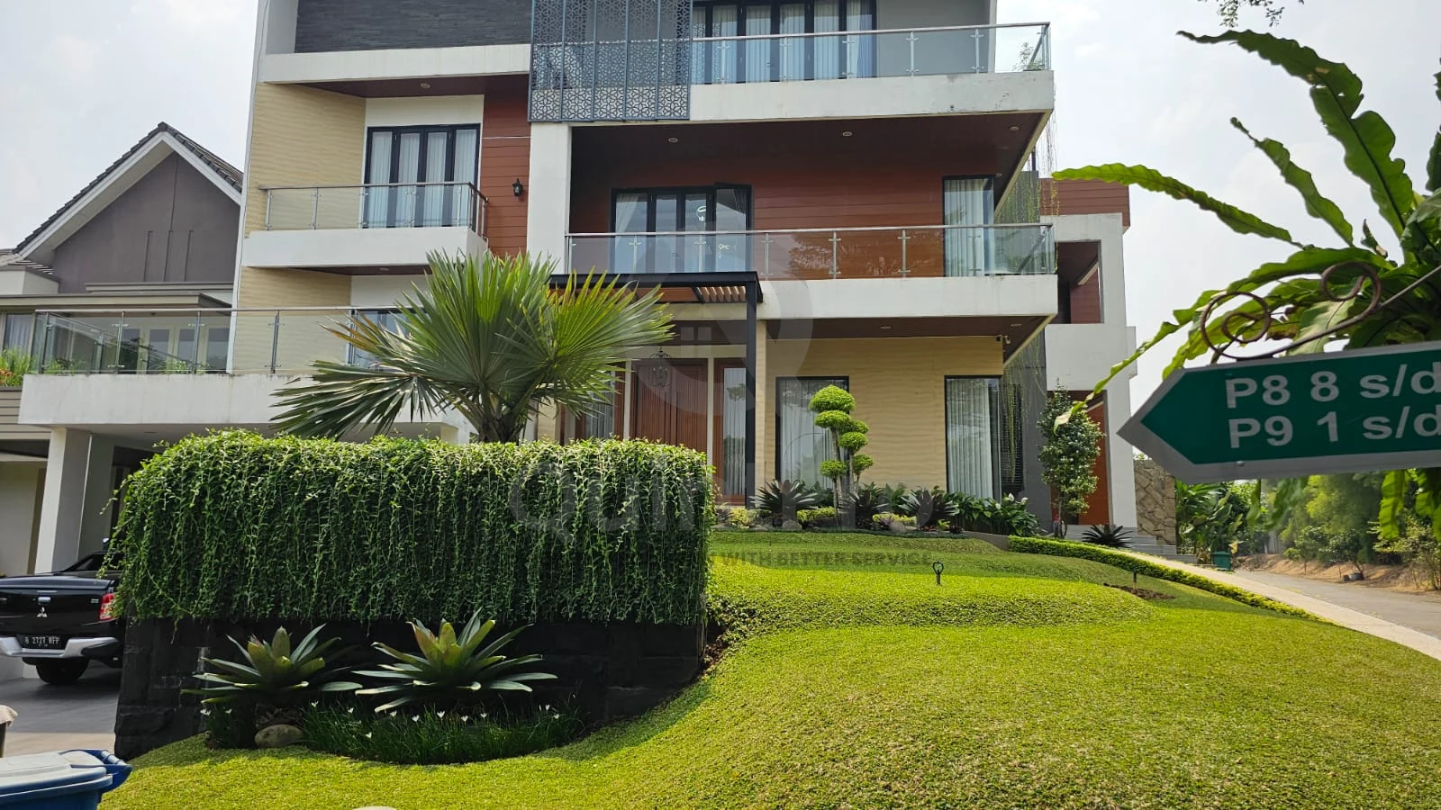 Rumah 6KT Kolam Renang di Delatinos BSD Tangerang Selatan, SHM One Gate